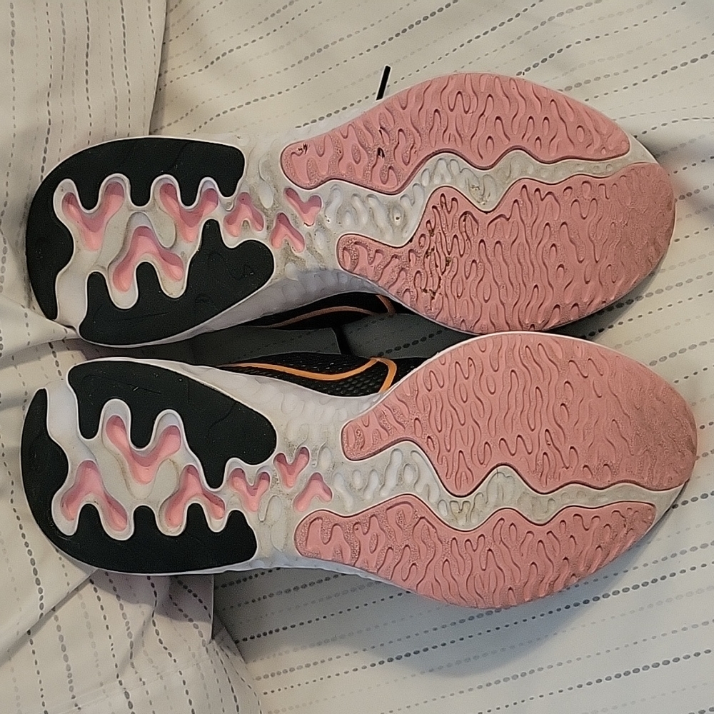 Nike Renew View 5